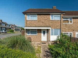 3 bedroom end of terrace house for sale in Lewins Walk, Southampton, Hampshire, SO31