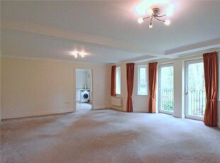 3 Bedroom Flat For Sale