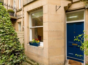 3 bedroom flat for sale in 3B Learmonth Gardens, Comely Bank, Edinburgh, EH4 1HD, EH4