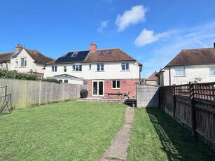 3 bedroom semi-detached house for sale in South Avenue, Eastbourne, BN20