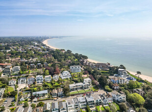 3 bedroom penthouse for sale in Chaddesley Glen, Sandbanks, Poole, Dorset, BH13