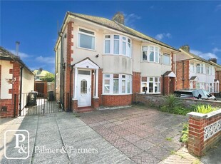 3 bedroom semi-detached house for sale in Bennett Road, Ipswich, Suffolk, IP1