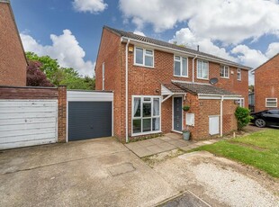 3 bedroom semi-detached house for sale in Bowcombe, Netley Abbey, Southampton, SO31