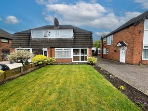 3 bedroom semi-detached house for sale in Fallowfield Road, Solihull, B92 9HG, B92