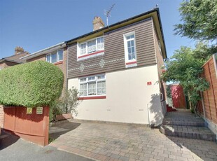 3 bedroom semi-detached house for sale in Hadleigh Road, Portsmouth, PO6