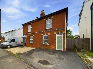 3 bedroom semi-detached house for sale in London Road, Charlton Kings, Cheltenham, GL52