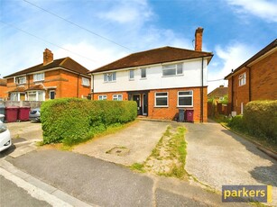 3 bedroom semi-detached house for sale in Redruth Gardens, Reading, RG2