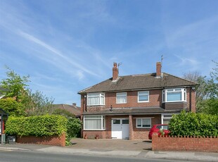 3 bedroom semi-detached house for sale in Station Road, Benton, Newcastle upon Tyne, NE12