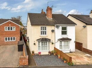 3 bedroom semi-detached house for sale in Station Road, Fernhill Heath, Worcester, WR3