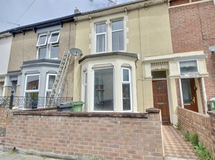 3 bedroom terraced house for sale in Connaught Road, Portsmouth, PO2