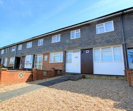 3 bedroom terraced house for sale in Hexham Road, Reading, RG2