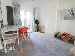 3 bedroom terraced house for sale in Iffley Road, Swindon, SN2