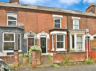 3 bedroom terraced house for sale in Kerrison Road, Norwich, NR1