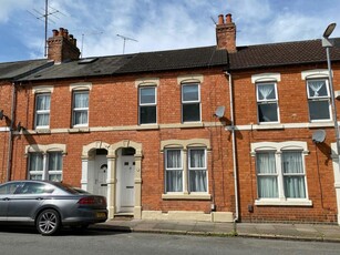 3 bedroom terraced house for sale in Oxford Street, Far Cotton, Northampton NN4 8HE, NN4