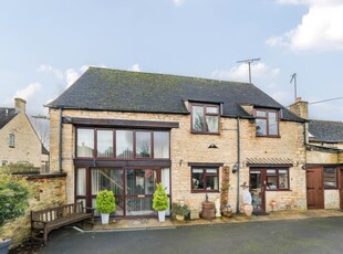 4 Bed Barn Conversion For Sale in Charlbury, Oxfordshire, OX7 - 5270095