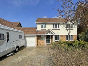 4 bedroom detached house for sale in Almond Drive, Chaddlewood, Plympton, PL7