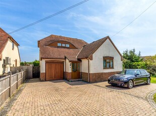 4 bedroom detached house for sale in Ferring Lane, Ferring, Worthing, West Sussex, BN12