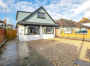 4 bedroom detached house for sale in Lake Road, Hamworthy, Poole, Dorset, BH15