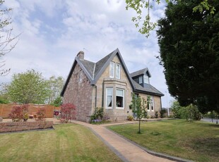 4 bedroom detached house for sale in Overton Road, Glasgow, G72