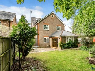 4 Bedroom Detached House For Sale In Surrey