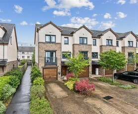 4 bedroom end of terrace house for sale in 30 Morven Drive, Clarkston, G76