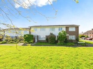 4 bedroom end of terrace house for sale in Welbourne Gardens, Bedford, Bedfordshire, MK42