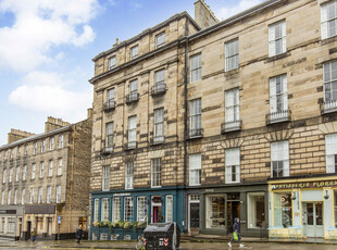 4 bedroom flat for sale in 7/7 North West Circus Place, EH3