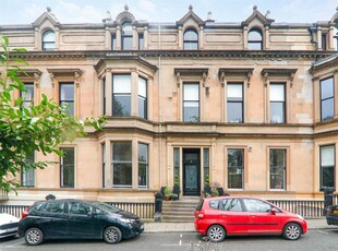 4 bedroom flat for sale in Crown Terrace, Dowanhill, Glasgow, G12