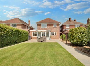 4 bedroom house for sale in Palatine Road, Goring-By-Sea, Worthing, BN12