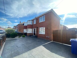 4 bedroom semi-detached house for sale in Harrowden Road, Wheatley, Doncaster, DN2