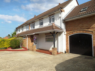 4 bedroom semi-detached house for sale in Hillside Road, Earley, Reading, Berkshire, RG6