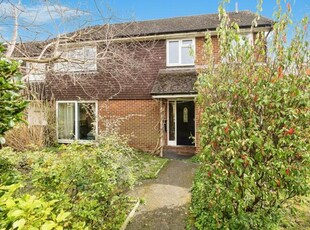 4 Bedroom Semi-detached House For Sale In Loughton, Essex