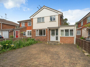 4 bedroom semi-detached house for sale in Nightingale Road, Woodley, Reading, RG5