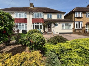 4 bedroom semi-detached house for sale in St Annes Road, London Colney, AL2