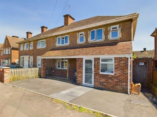 4 bedroom semi-detached house for sale in Stanway Road, Gloucester, GL4