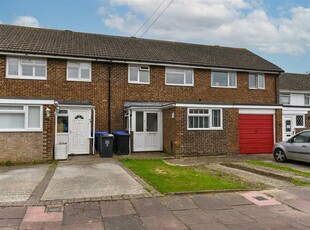 4 bedroom terraced house for sale in Wear Close, Worthing, BN13