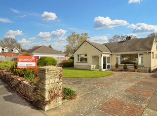 5 bedroom detached bungalow for sale in Broadstone, BH18