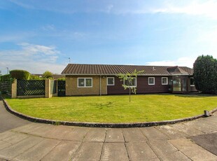 5 bedroom detached bungalow for sale in Burnham Close, Bessacarr, DONCASTER, DN4