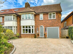 5 bedroom semi-detached house for sale in Beaumont Avenue, St. Albans, Hertfordshire, AL1
