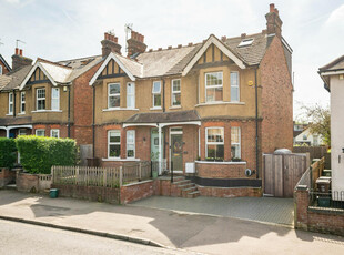 5 bedroom semi-detached house for sale in Hatfield Road, St. Albans, Hertfordshire, AL1