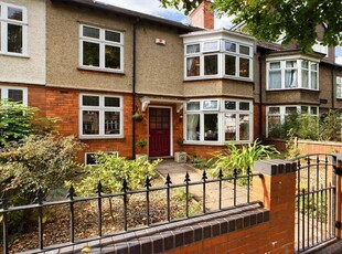 5 bedroom terraced house for sale in Park Avenue North, Abington, Northampton NN3
