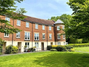 5 bedroom town house for sale in Gras Lawn, St Leonards, Exeter, EX2