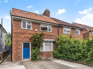 6 Bed House To Rent in Gipsy Lane, Headington, OX3 - 589