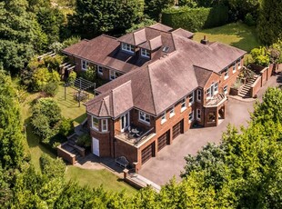 6 bedroom detached house for sale in Hurstwood Lane, Tunbridge Wells, Kent, TN4