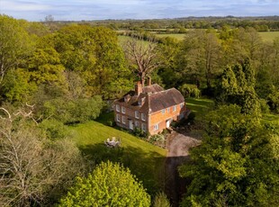 6 bedroom farm house for sale in Lovehurst Lane, Staplehurst, Tonbridge, Kent, TN12