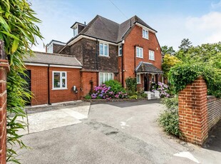8 bedroom detached house for sale in Tangier Road, Guildford, Surrey, GU1., GU1