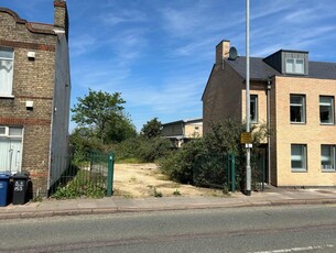 Land for sale in Land on the north side of Newmarket Road, Cambridge, Cambridgeshire, CB5 8HA, CB5