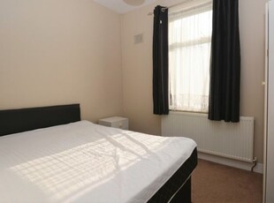 2 bedroom flat to rent Ealing, W13 9RR