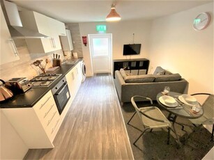 2 bedroom flat to rent Wigan, WN2 2EP