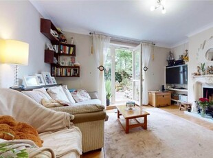 2 bedroom semi-detached house for sale London, SW18 2LH